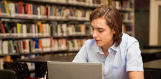 Studia podyplomowe edukacja i rehabilitacja osób z niepełnosprawnością słuchową (Surdopedagogika) Studia podyplomowe edukacja i rehabilitacja osób z niepełnosprawnością słuchową (Surdopedagogika)