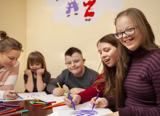 Studia podyplomowe edukacja i rehabilitacja osób z niepełnosprawnością intelektualną, autyzmem oraz zespołem Aspergera Studia podyplomowe edukacja i rehabilitacja osób z niepełnosprawnością intelektualną, autyzmem oraz zespołem Aspergera