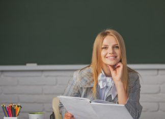 Studia podyplomowe edukacja i rehabilitacja osób z niepełnosprawnością intelektualną (Oligofrenopedagogika) Studia podyplomowe edukacja i rehabilitacja osób z niepełnosprawnością intelektualną (Oligofrenopedagogika)
