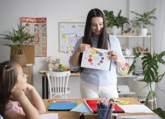 Studia podyplomowe nauczanie plastyki i historii sztuki w szkołach podstawowych i ponadpodstawowych Studia podyplomowe nauczanie plastyki i historii sztuki w szkołach podstawowych i ponadpodstawowych