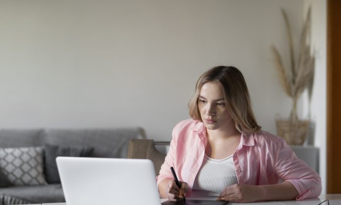 Studia podyplomowe Przygotowanie Pedagogiczne dla nauczycieli przedmiotów lub zajęć prowadzonych w szkole podstawowej i ponadpodstawowej, teoretycznych przedmiotów zawodowych oraz praktycznej nauki zawodu