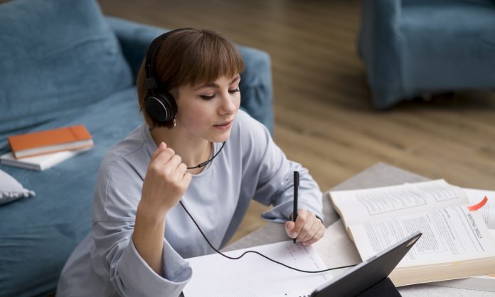 Edukacja i rehabilitacja osób z niepełnosprawnością intelektualną (Oligofrenopedagogika) online